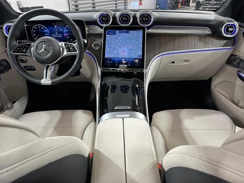 2026 Mercedes-Benz GLC 300 4MATIC