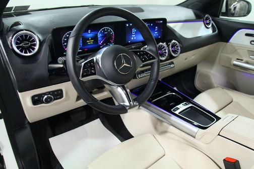 Polar White 2026 Mercedes-Benz GLA 250 4MATIC