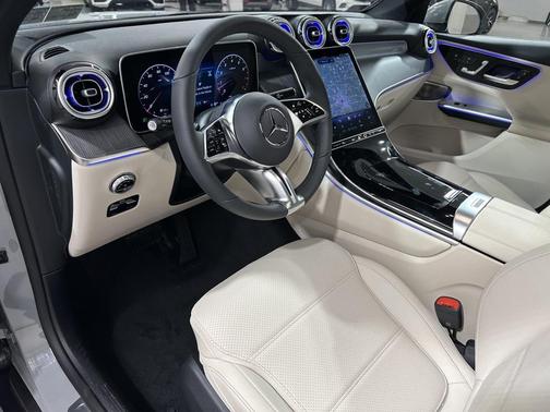 2026 Mercedes-Benz GLC 300 4MATIC