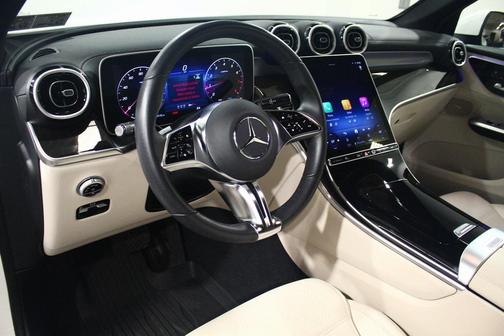 2025 Mercedes-Benz GLC 300 4MATIC