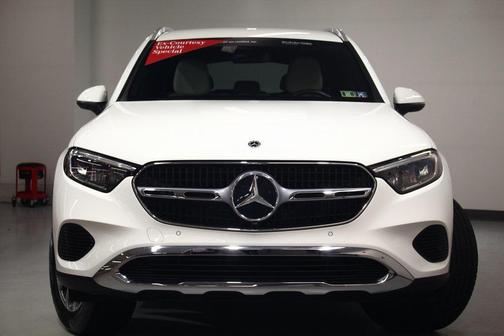 2025 Mercedes-Benz GLC 300 4MATIC