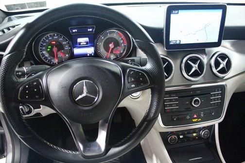 2015 Mercedes-Benz CLA-Class Base