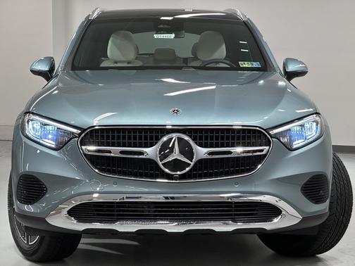 2026 Mercedes-Benz GLC 300 4MATIC