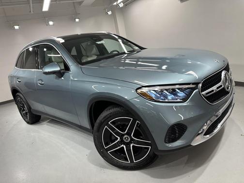 2026 Mercedes-Benz GLC 300 4MATIC