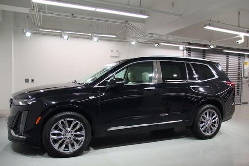 Stellar Black Metallic 2022 Cadillac XT6 Premium Luxury AWD