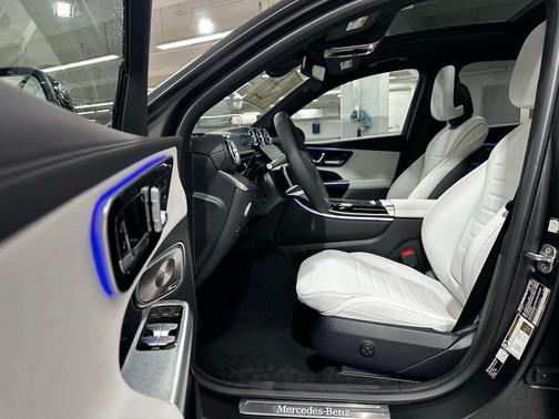 Graphite Grey M 2026 Mercedes-Benz GLC 300 4MATIC