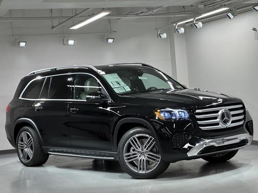 2026 Mercedes-Benz GLS 450 4MATIC