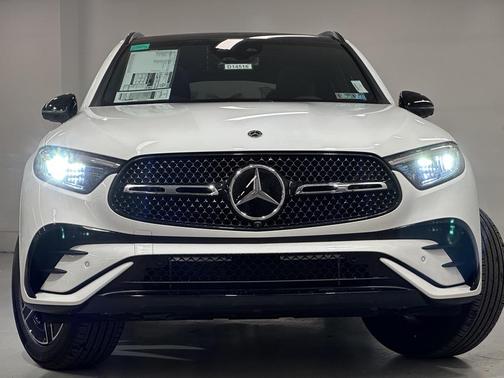 2026 Mercedes-Benz GLC 300 4MATIC