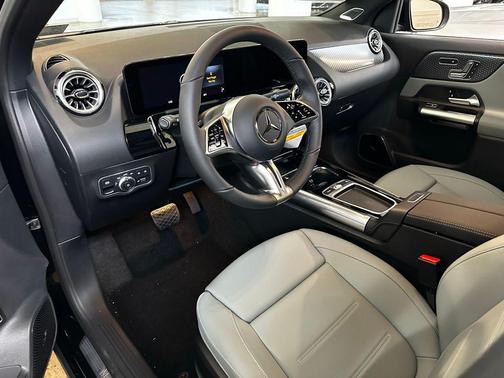 Black Cosmos Me 2026 Mercedes-Benz GLA 250 4MATIC
