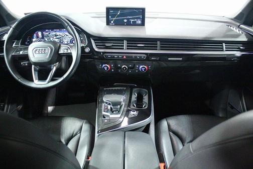 2019 Audi Q7 55 Premium Plus