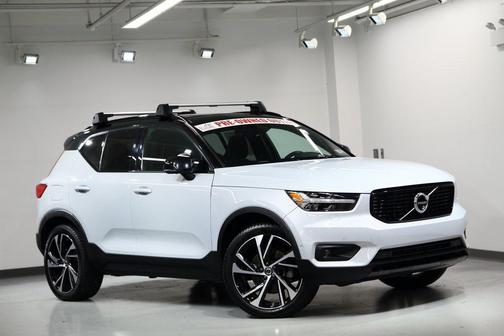 2021 Volvo XC40 T5 R-Design