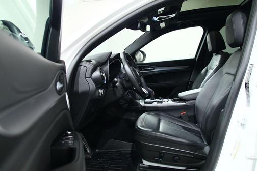 2024 Alfa Romeo Stelvio Ti