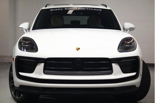 2023 Porsche Macan Base