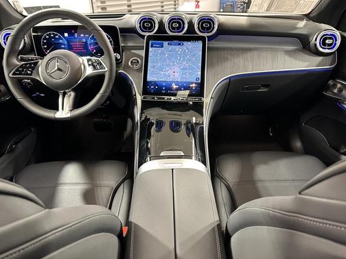 2026 Mercedes-Benz GLC 300 4MATIC