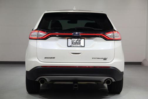 White Platinum Clearcoat Metallic 2015 Ford Edge Titanium