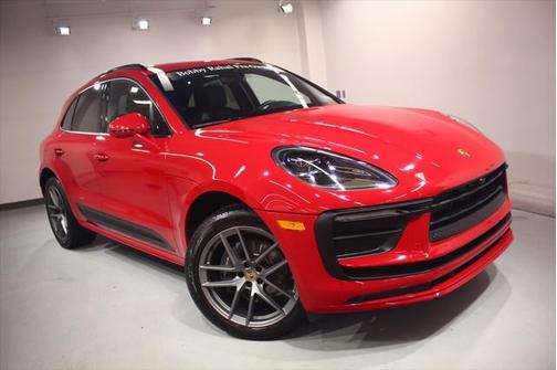 2022 Porsche Macan Base