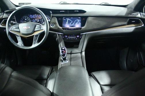 2017 Cadillac XT5 Platinum