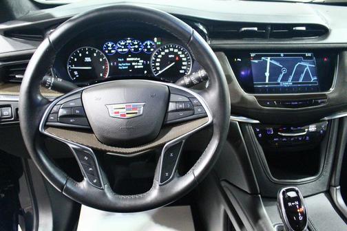 2017 Cadillac XT5 Platinum