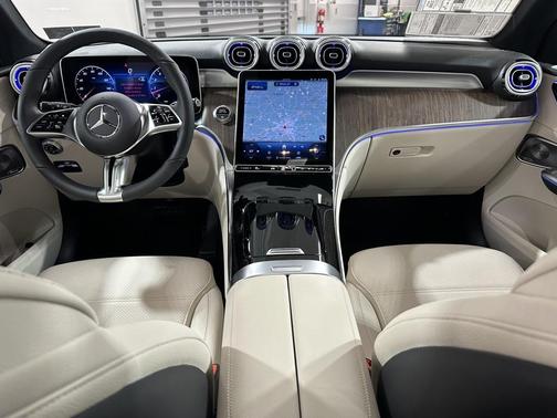 2026 Mercedes-Benz GLC 300 4MATIC