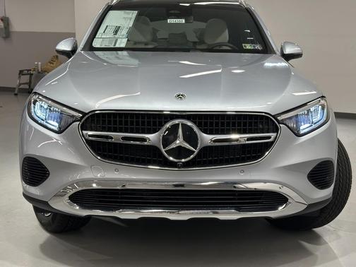 2026 Mercedes-Benz GLC 300 4MATIC