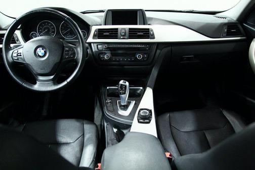 2015 BMW 320 i