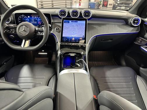 2026 Mercedes-Benz GLC 300 4MATIC