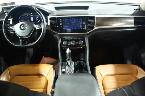 2018 Volkswagen Atlas 3.6L SEL Premium