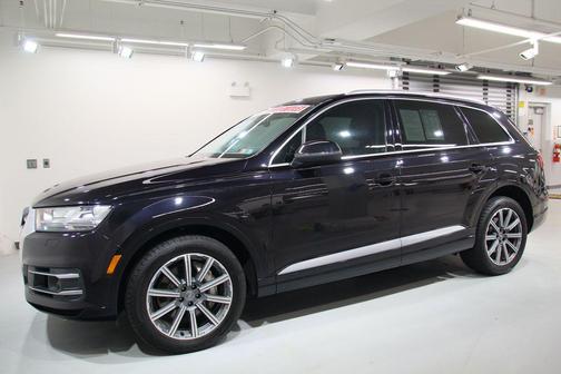 Orca Black Metallic 2018 Audi Q7 3.0T Prestige