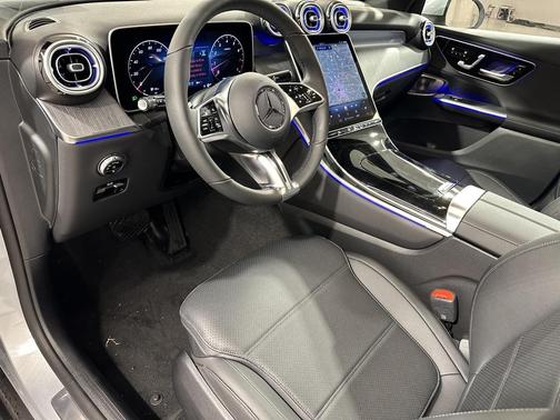 2026 Mercedes-Benz GLC 300 4MATIC