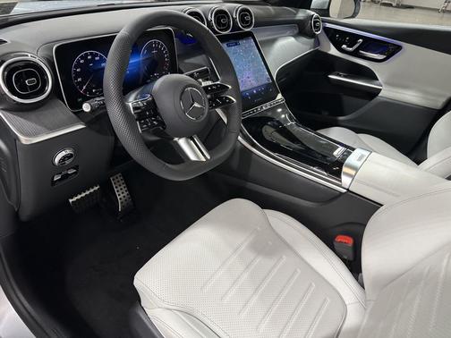 2026 Mercedes-Benz GLC 350e Base