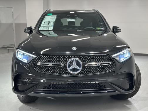 2026 Mercedes-Benz GLC 300 4MATIC