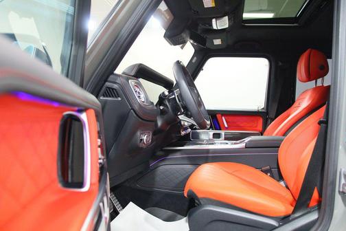 MANUFAKTUR Arabian Gray 2025 Mercedes-Benz AMG G 63 G 63 AMG