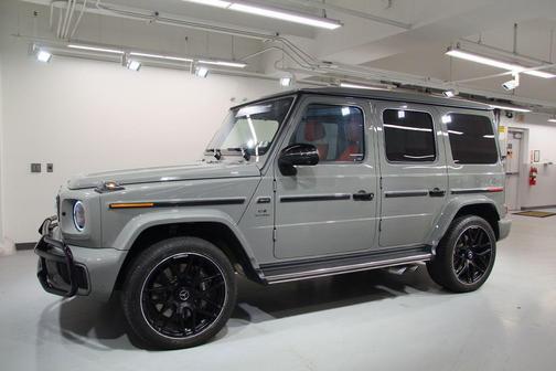 MANUFAKTUR Arabian Gray 2025 Mercedes-Benz AMG G 63 G 63 AMG