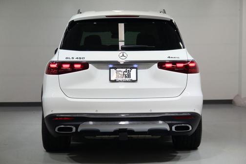 Polar White 2026 Mercedes-Benz GLS 450 4MATIC