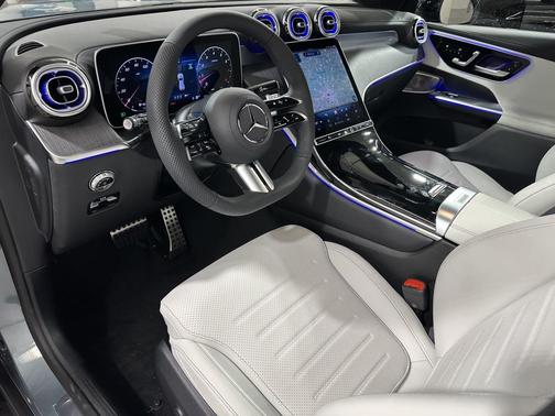 2026 Mercedes-Benz GLC 300 4MATIC