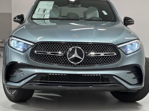 2026 Mercedes-Benz GLC 300 4MATIC