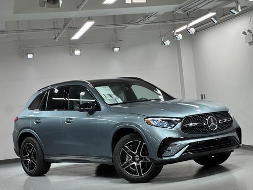 2026 Mercedes-Benz GLC 300 4MATIC