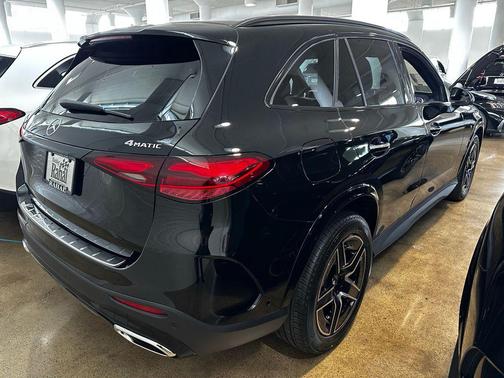 Black 2026 Mercedes-Benz GLC 300 4MATIC