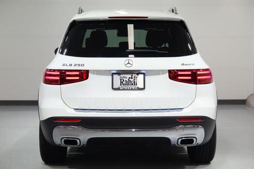 Polar White 2025 Mercedes-Benz GLB 250 4MATIC