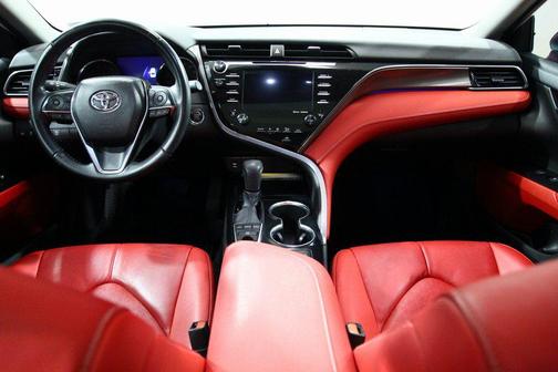 2019 Toyota Camry XSE