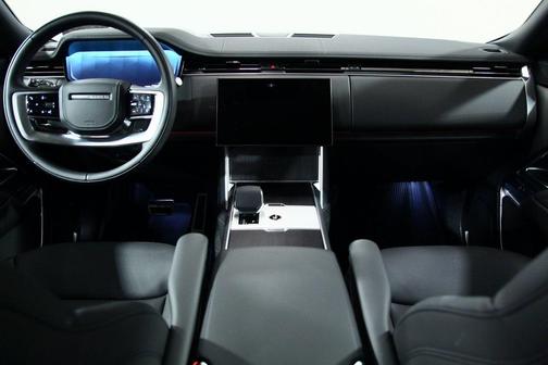 2025 Land Rover Range Rover P400 SE