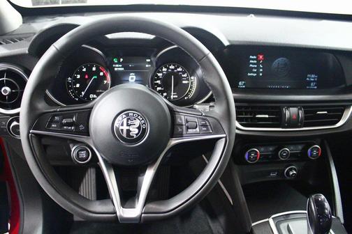 2018 Alfa Romeo Stelvio Base