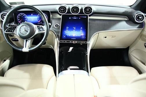 2023 Mercedes-Benz GLC 300 4MATIC