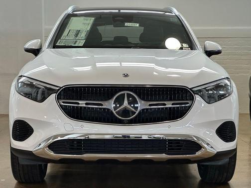 Moonlight White 2026 Mercedes-Benz GLC 300 4MATIC