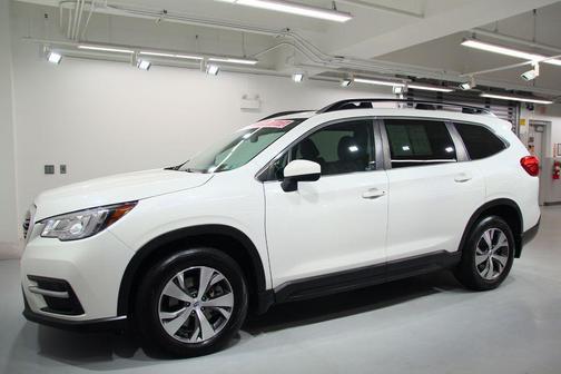 Crystal White Pearl 2020 Subaru Ascent Premium 7-Passenger