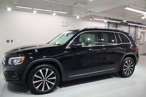 Night Black 2023 Mercedes-Benz GLB 250 4MATIC