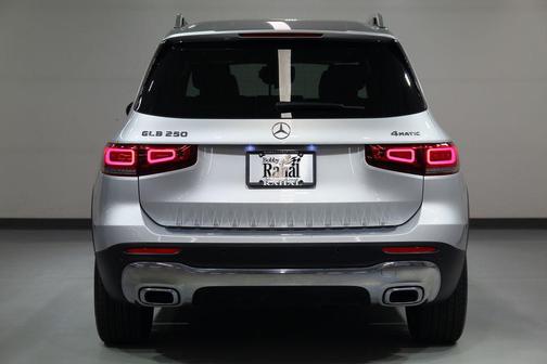 Iridium Silver Metallic 2023 Mercedes-Benz GLB 250 4MATIC