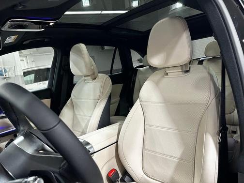 Black 2026 Mercedes-Benz GLC 300 4MATIC