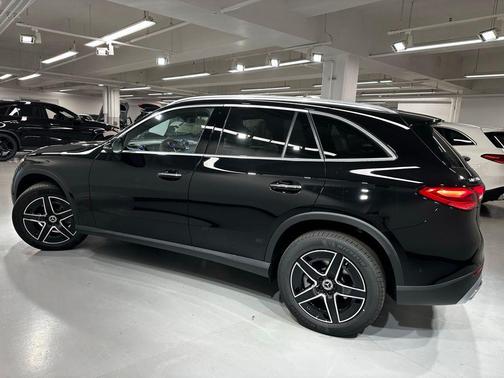 Black 2026 Mercedes-Benz GLC 300 4MATIC