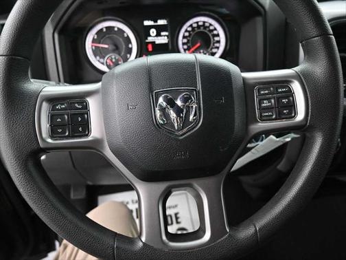 2022 RAM 1500 Classic Warlock Quad Cab 4x4 6'4' Box